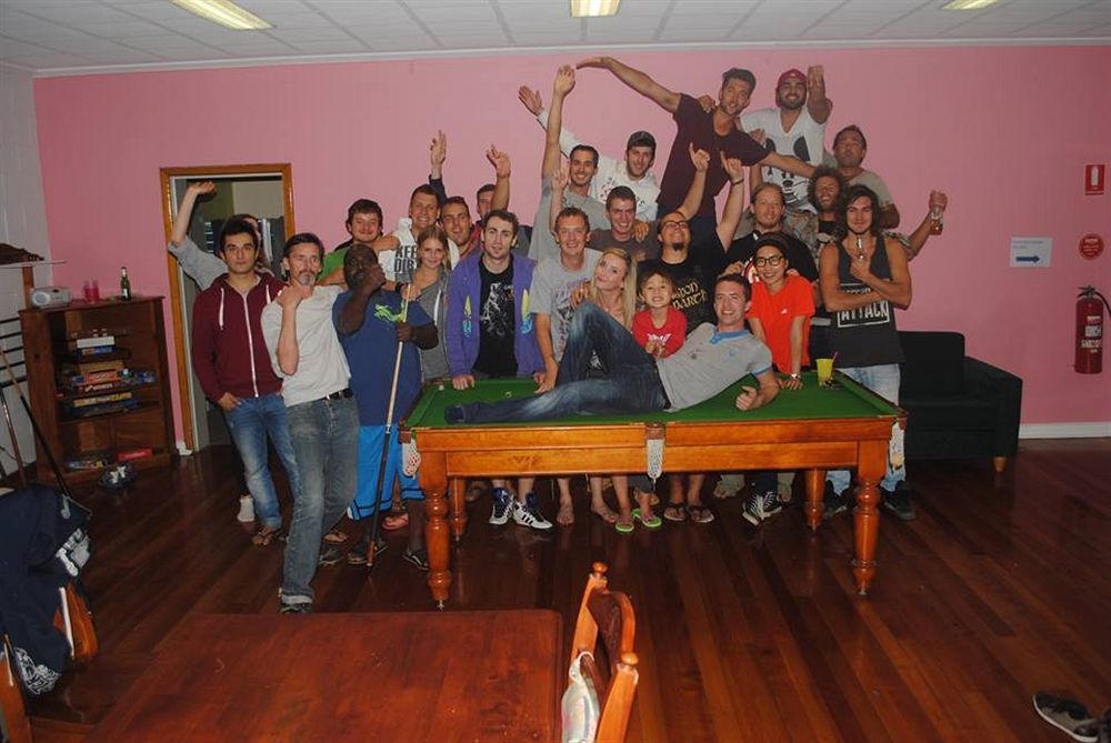 Port Adelaide Backpackers Hostel Bagian luar foto